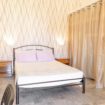 Kouslaka Apartamento Possidi