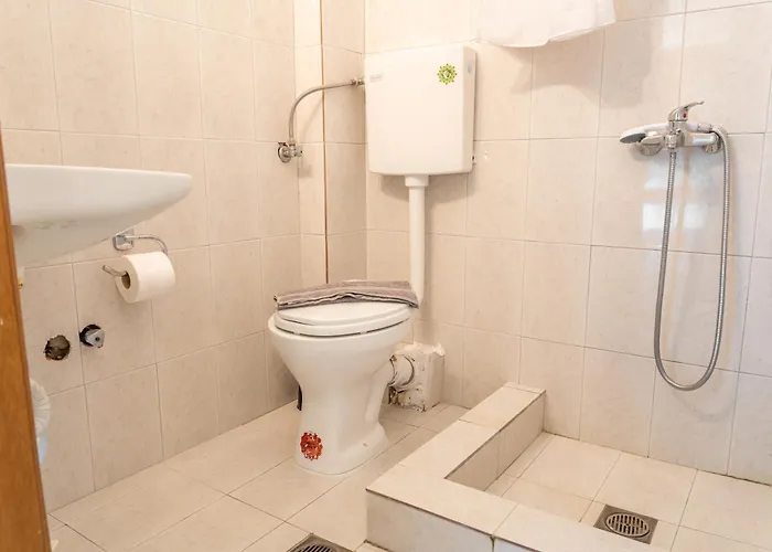 Kouslaka Apartament *